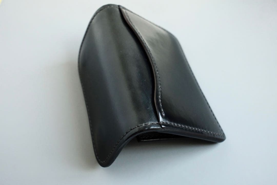 【さち】WILD SWANS タング シェルコードバン 黒