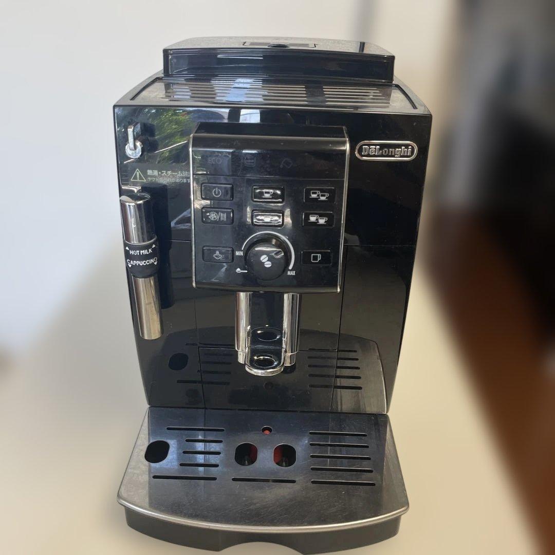 デロンギ　マグニフィカSコンパクト全自動エスプレッソマシン　ECAM23120