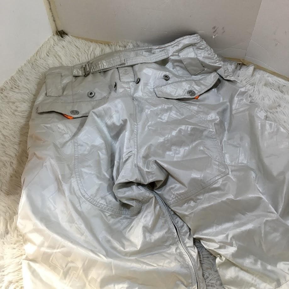 デサント DESCENTE GUYGWG スノーボードウェア 上下セットアップ