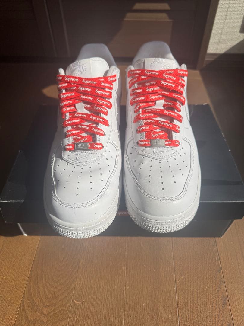 NIKE AIR FORCE 1 × SUPREME 27.5