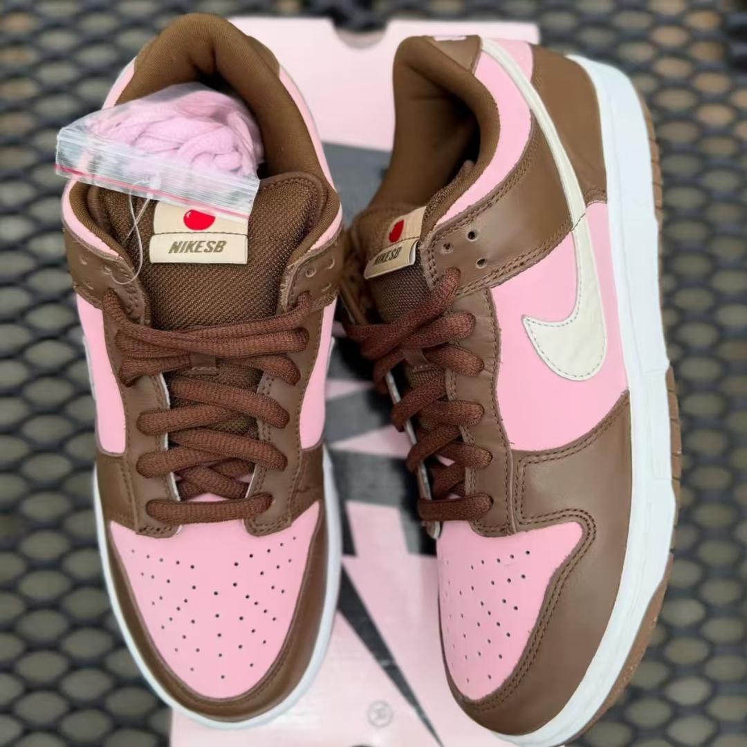 Stussy × Nike SB Dunk Low \