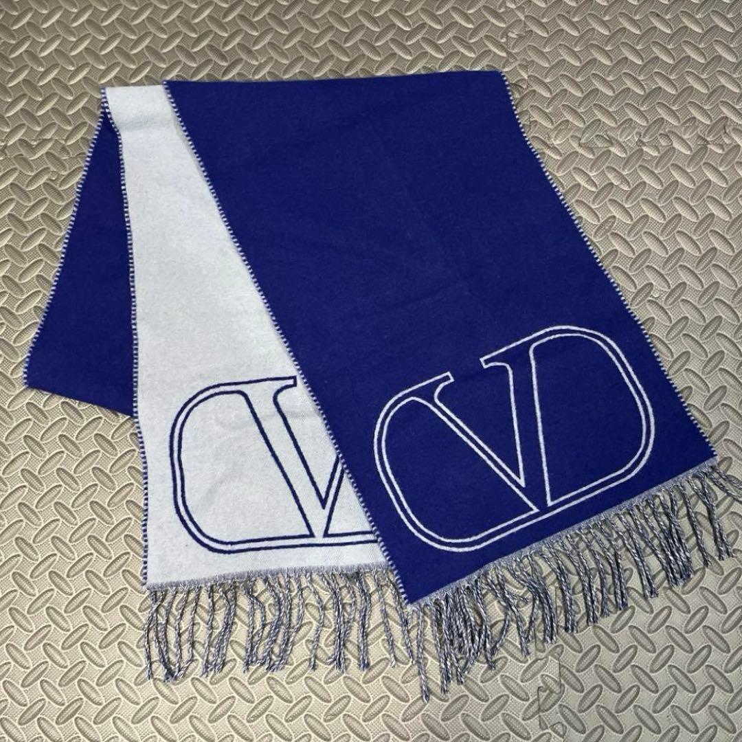 P*a様 正規品　ヴァレンティノ　定番　マフラー