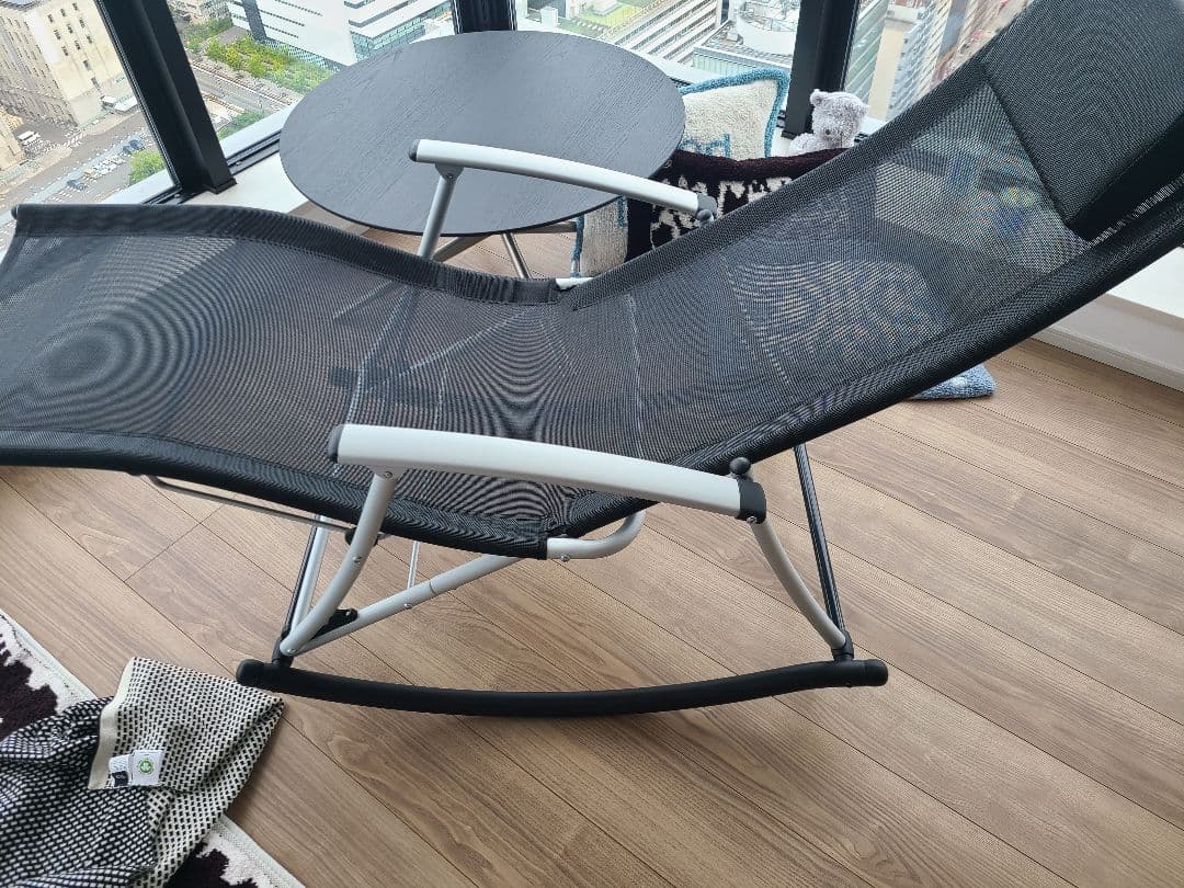 引取専用!!ロッキングチェアー