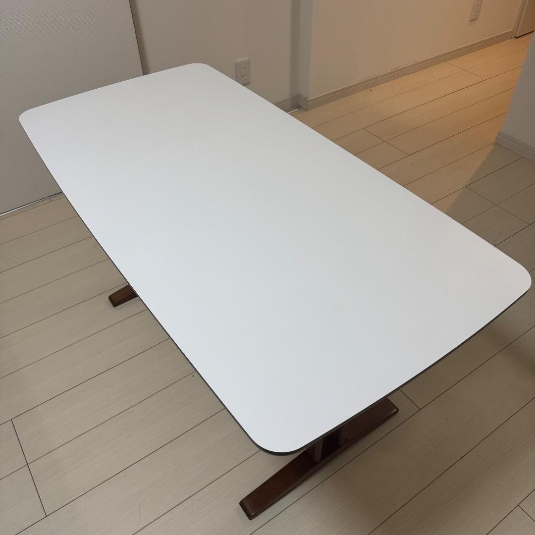 カリモク60+ カフェテーブル1200［T36420HW］