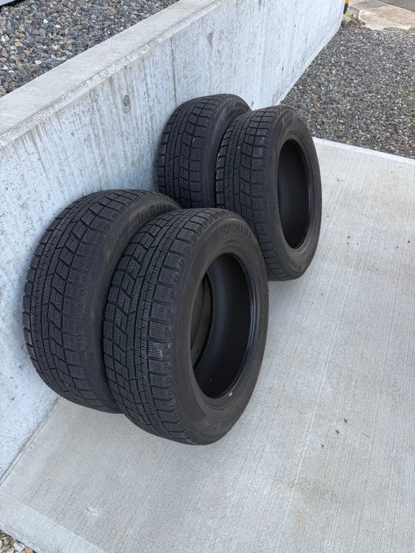 205/60r16スタッドレスタイヤ中古
