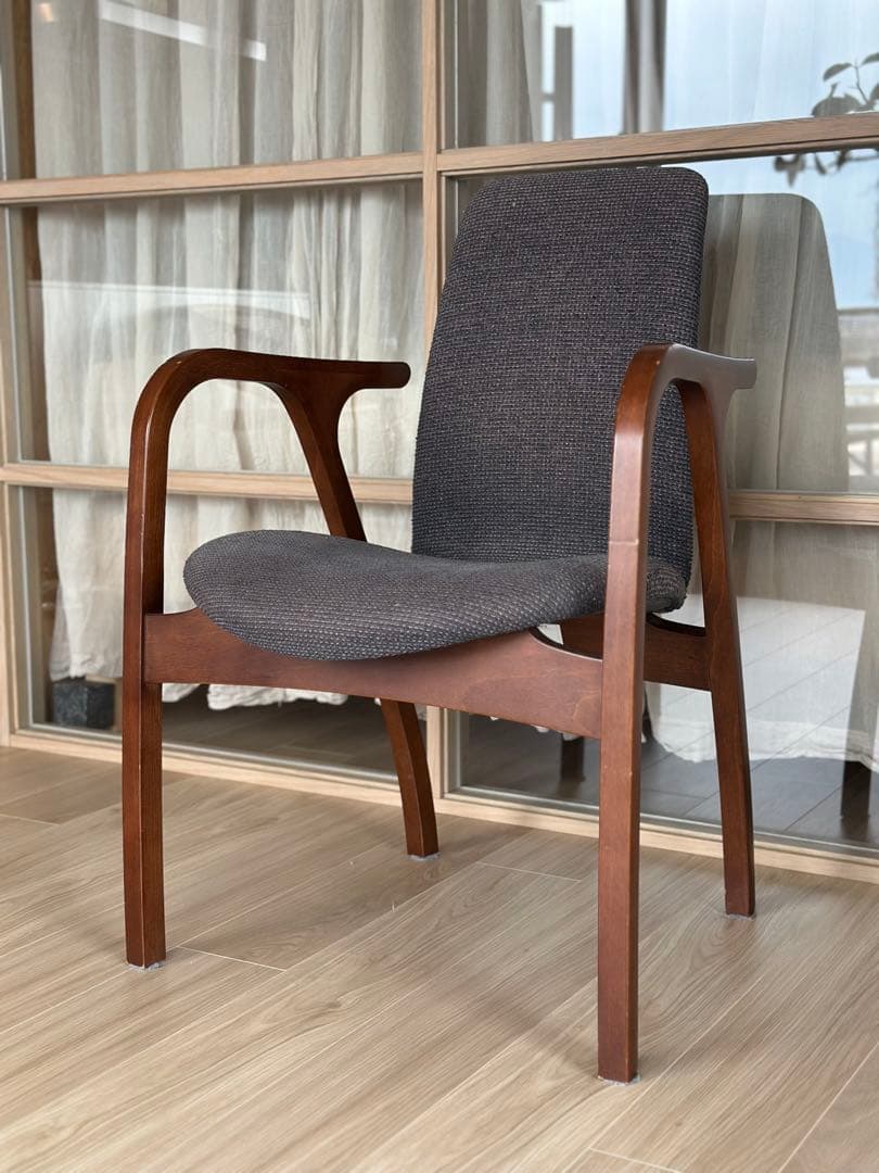 【天童木工】アントラー アームチェア ダイニングチェア　チーク×ダークグレー