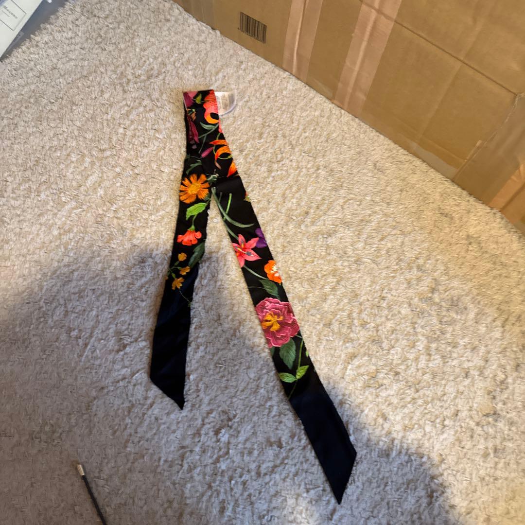 花柄リボンタイプスカーフ 黒