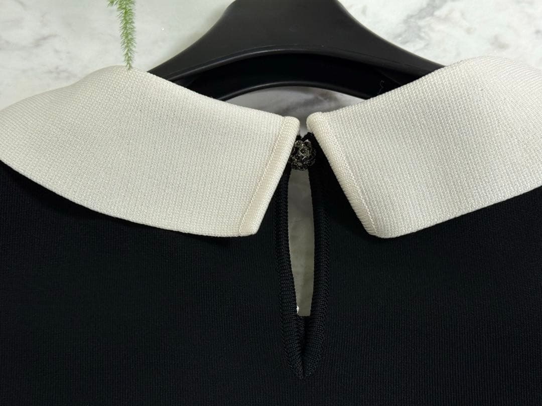 新品同様★FOXEY/フォクシー トップス白衿 40 ブラック