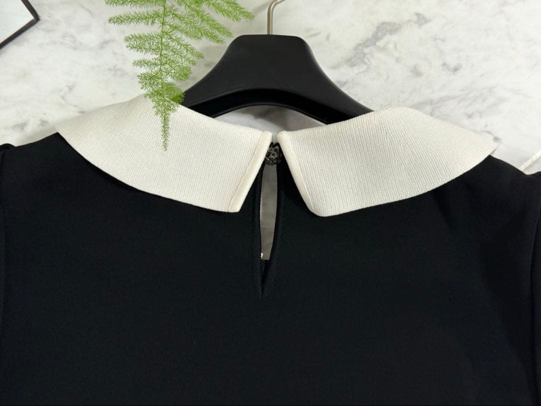 新品同様★FOXEY/フォクシー トップス白衿 40 ブラック