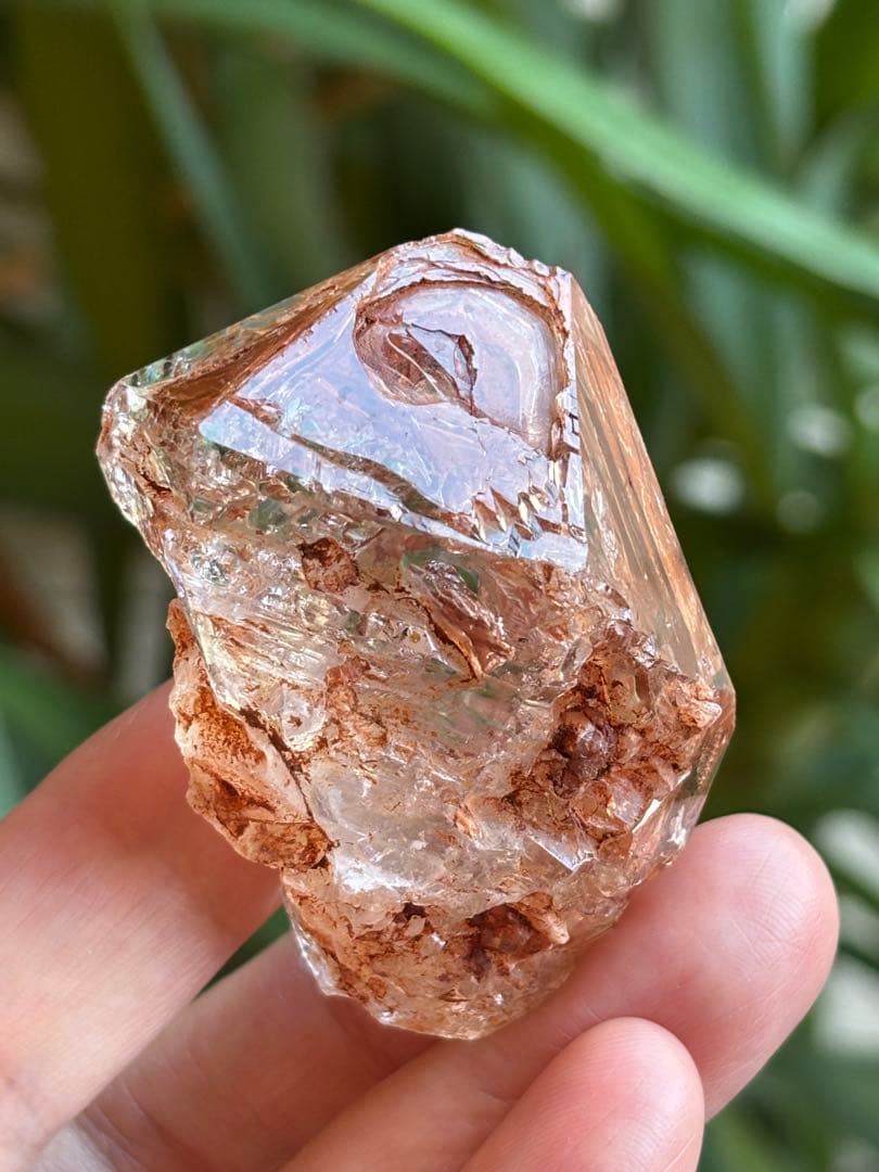 マダガスカル産　レッドクレイエレスチャル　68g ウィンドウクォーツ　高透明度