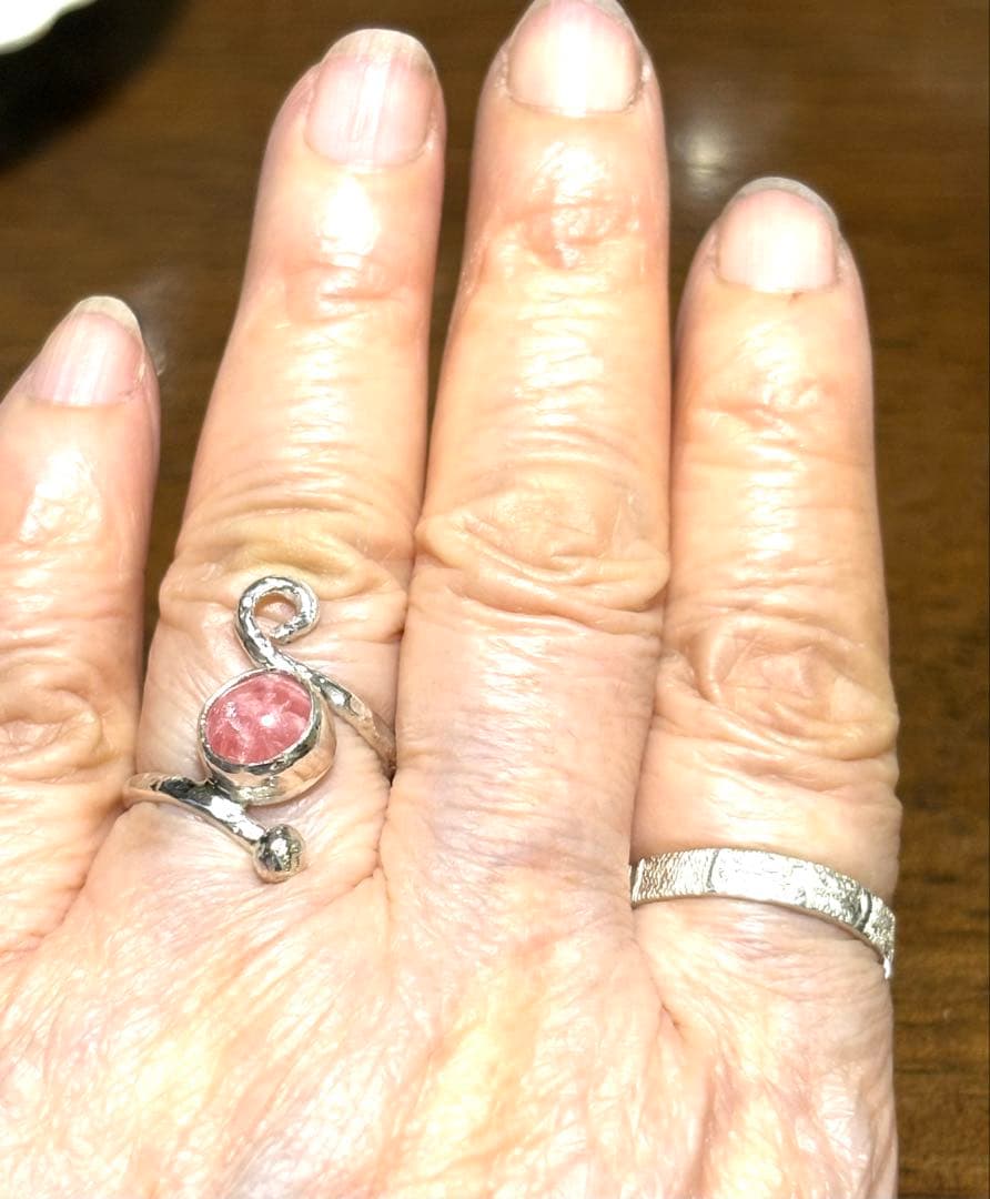 インカローズスワールデザインリング