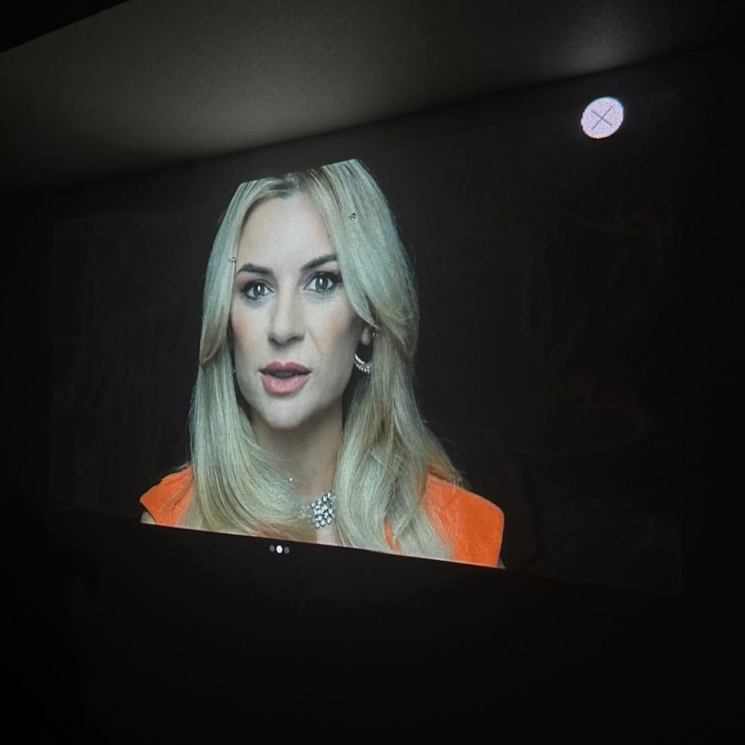 Anker 1080P レーザープロジェクター 本体