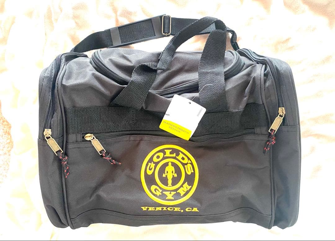未使用新品ゴールドジムGold's Gym★ダッフルバッグLA本部限定★中サイズ