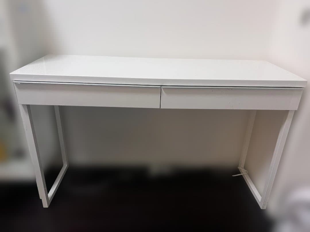 [IKEA/イケア]BESTA BURS ベストーブルシュ デスク ハイグロス