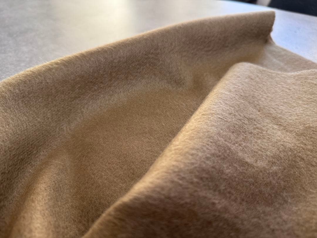 未使用　約2万　キャメル　五大陸　ピュアカシミヤ　マフラー　オンワード樫山