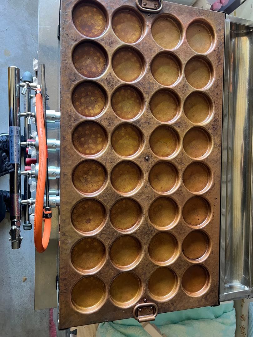 送料込み　山下金物　大判焼き器　32穴　LPガス用　業務用　使用頻度少ない良品