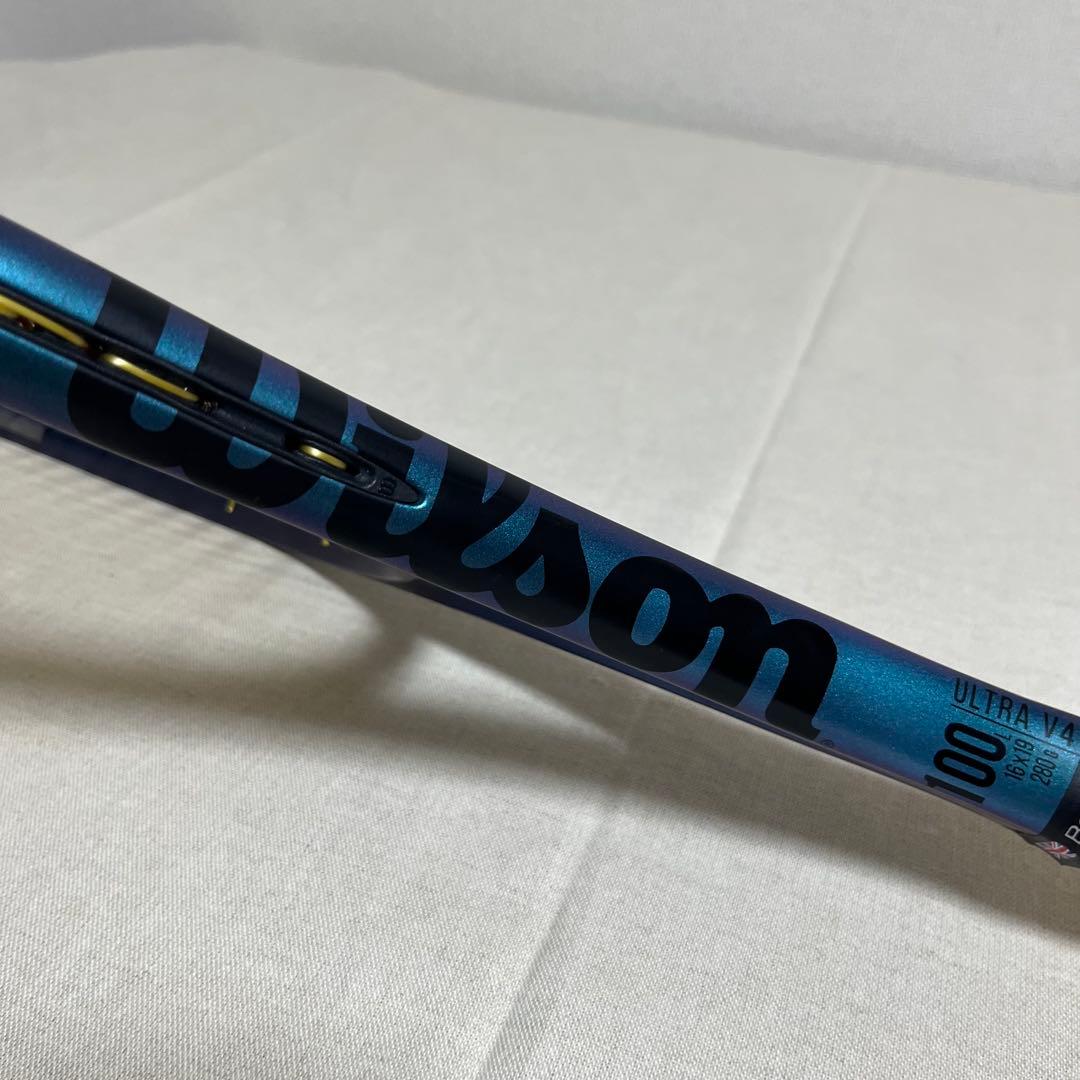 ③ Wilson Ultra 100L V4 G2テニスラケット 専用ケース付き