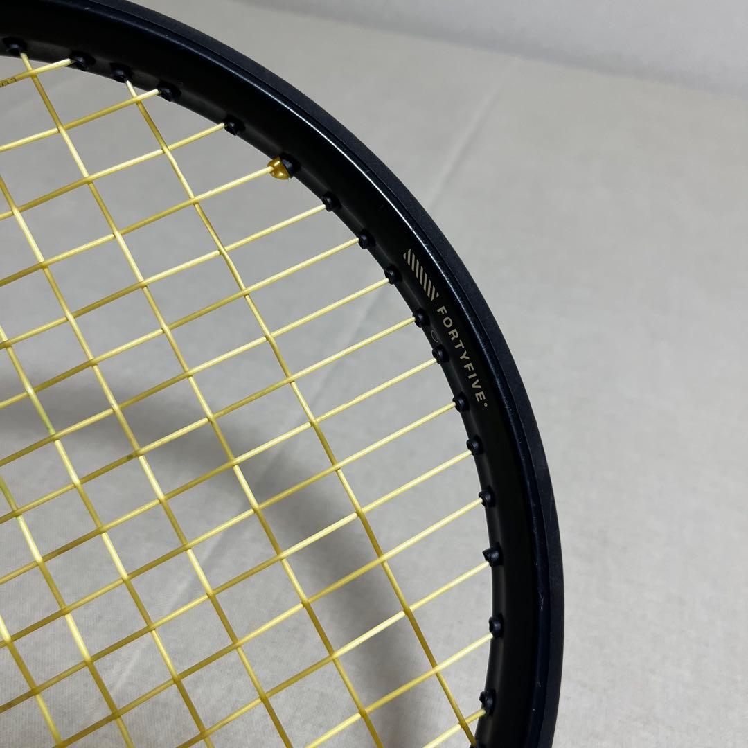 ③ Wilson Ultra 100L V4 G2テニスラケット 専用ケース付き