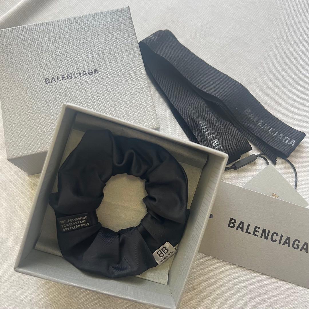 【最終値下げ】BALENCIAGA ブラック シュシュ