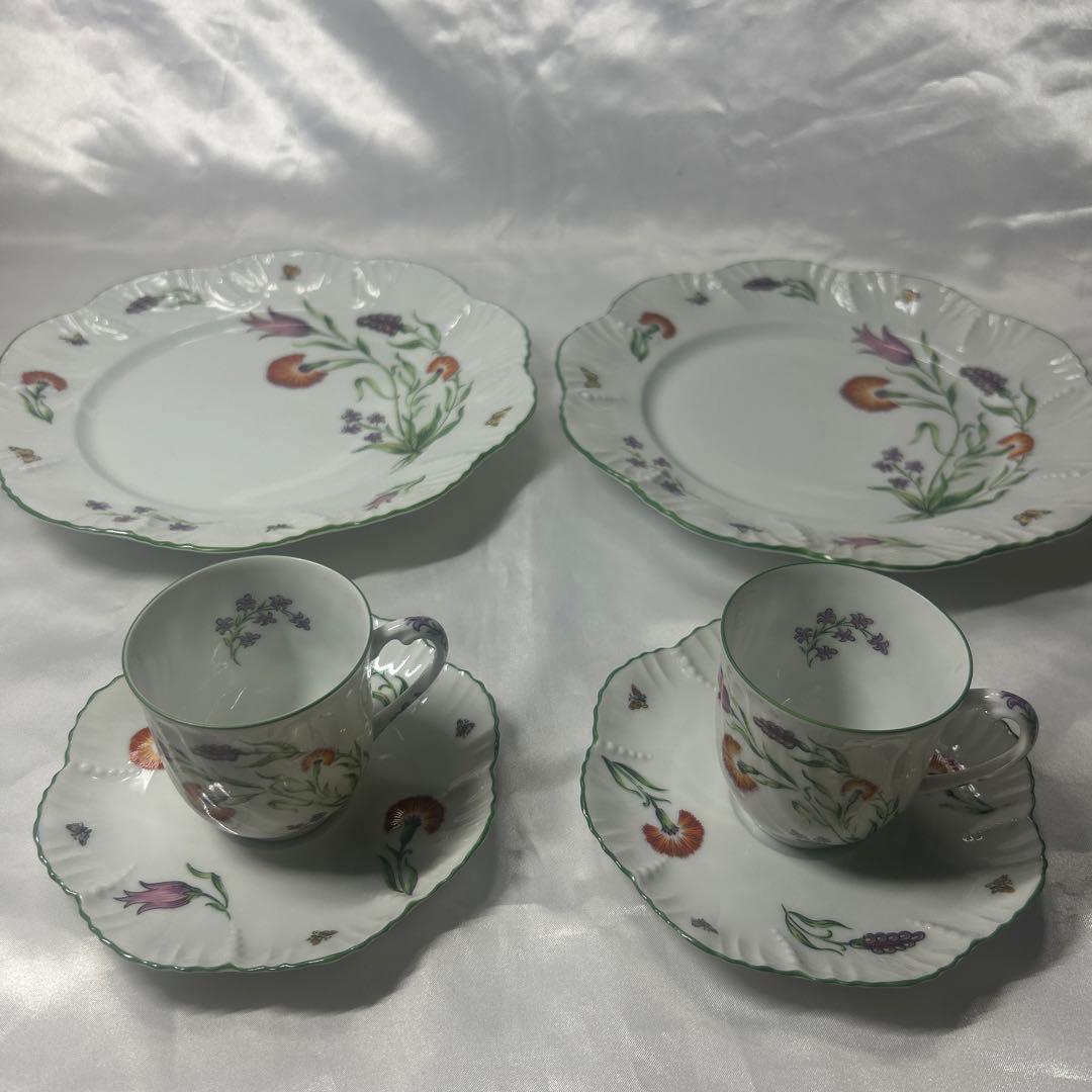 ロイヤルリモージュ PETIT JARDIN