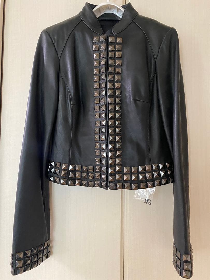 新品未使用 bebe ラムレザースタッズジャケット ブラック S