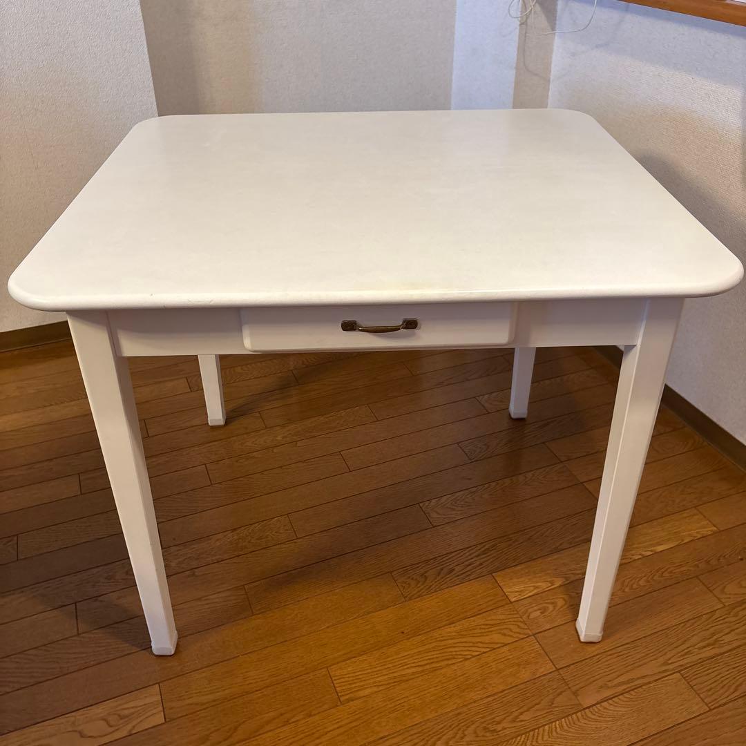 モモナチュラル　ダイニングテーブル　ホワイト