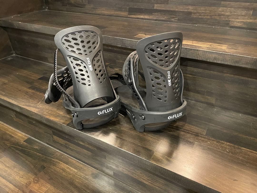 FLUX スノーボードビンディング ブラック　M Lサイズ