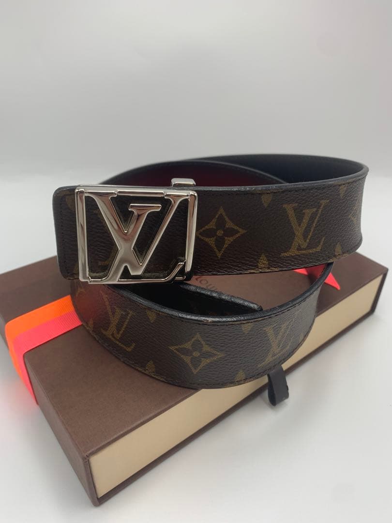 良品✨ ルイヴィトン ベルト サンチュール LV イニシアル P55