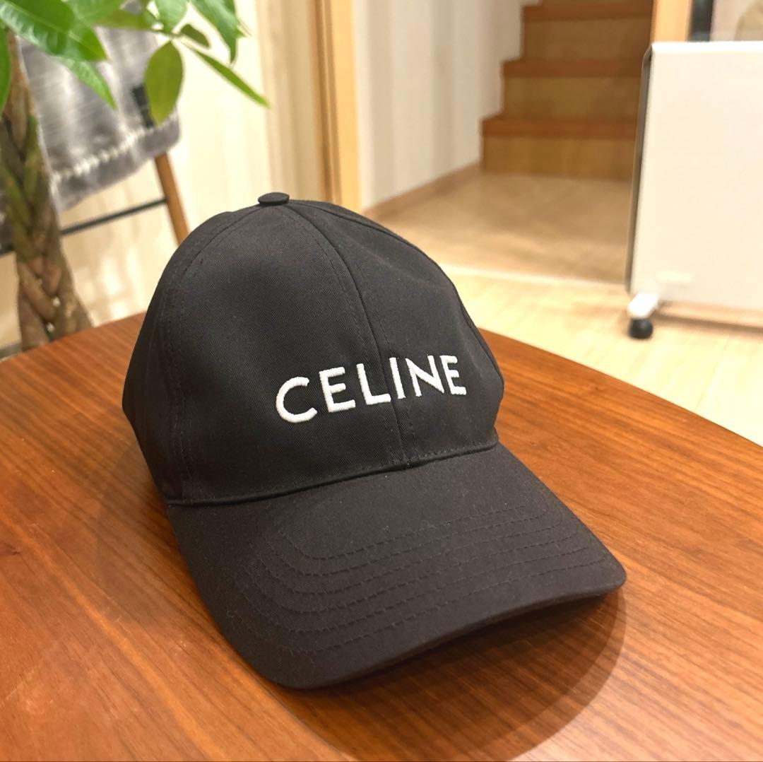 セリーヌ　ベースボールキャップ