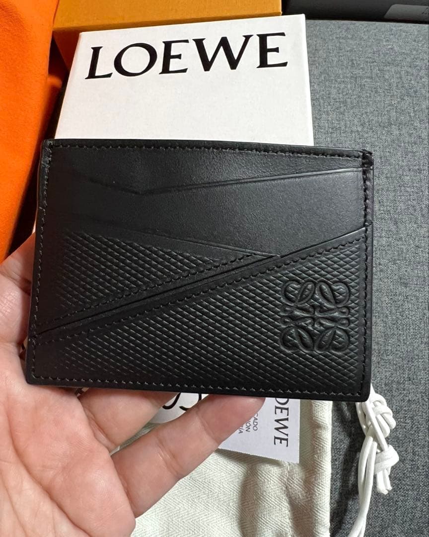 LOEWE ブラックレザ- カードケース