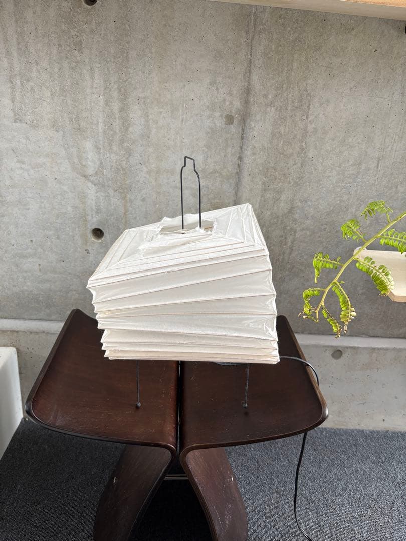 イサムノグチ　akari 3x