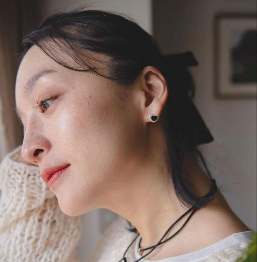 chigo×高山都さん　オニキスハートピアス　シルバー(両耳2個)