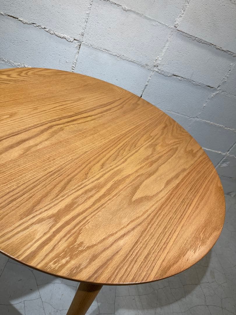 IDC 大塚家具　シネマ3 ダイニングテーブル　オーク無垢　ラウンド　マル　円形