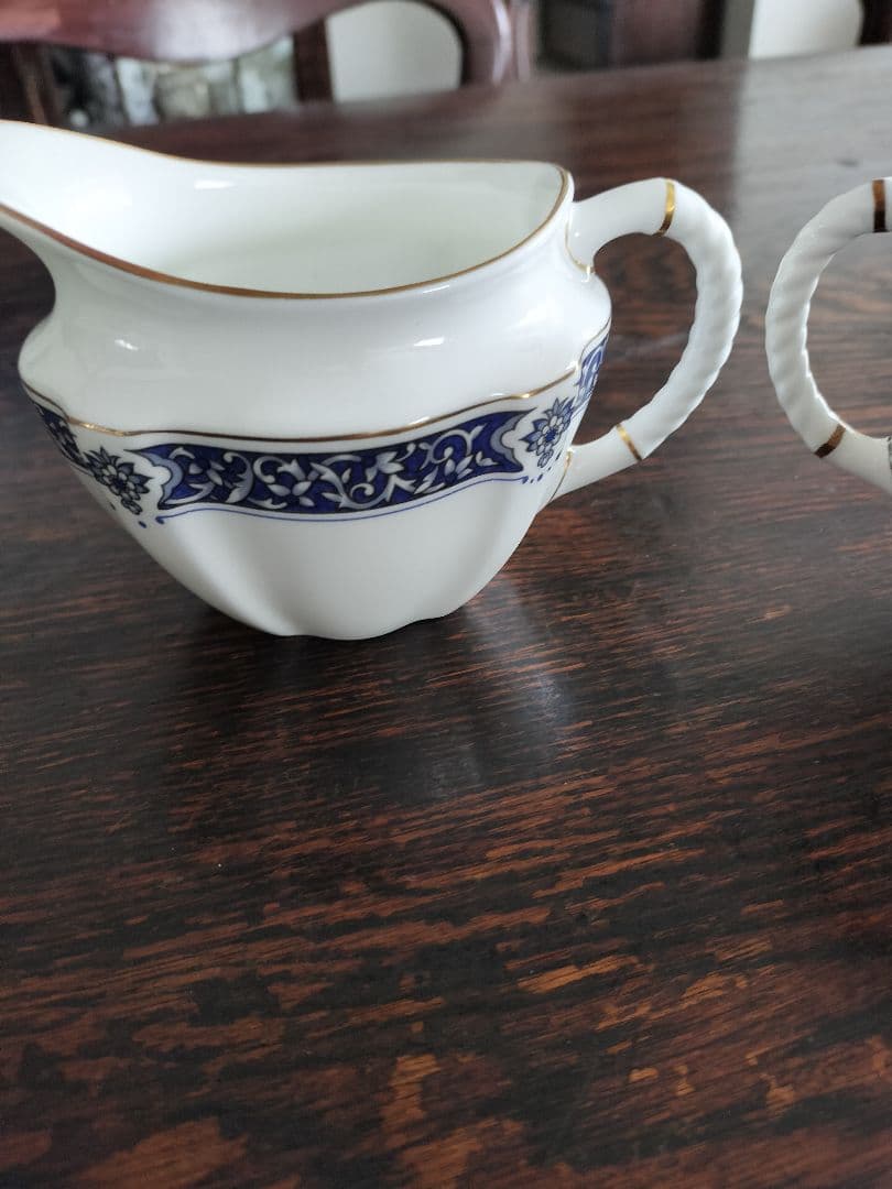 ロイヤルクラウンダービーミルディールのディナーセット　訳あり