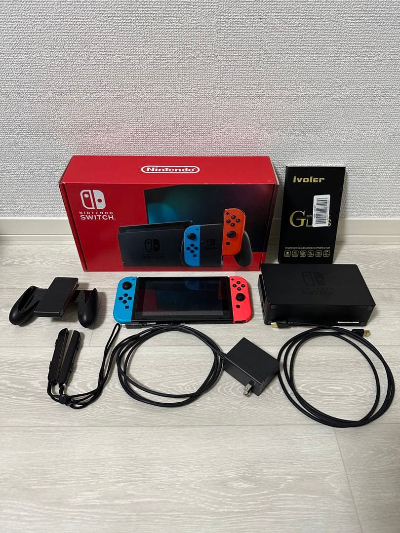 【美品】Nintendo Switch ネオンブルー/レッド 本体