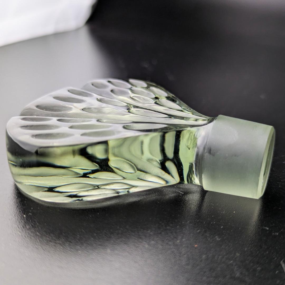 魔法のようなブルーグレー★ラリック ミラベル かぼちゃ 13㎝ 香水瓶