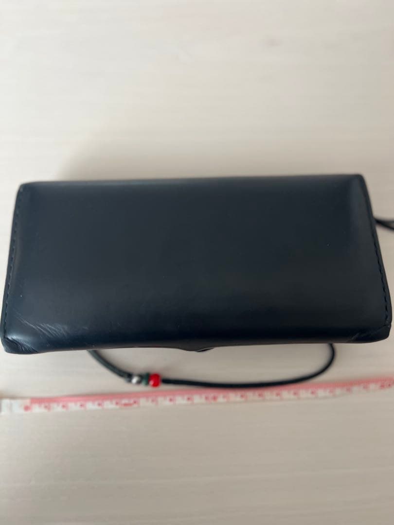 本革　スタッズ、コンチョ付長財布