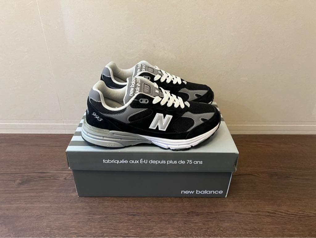 ニューバランス スニーカー　MR993 27cm