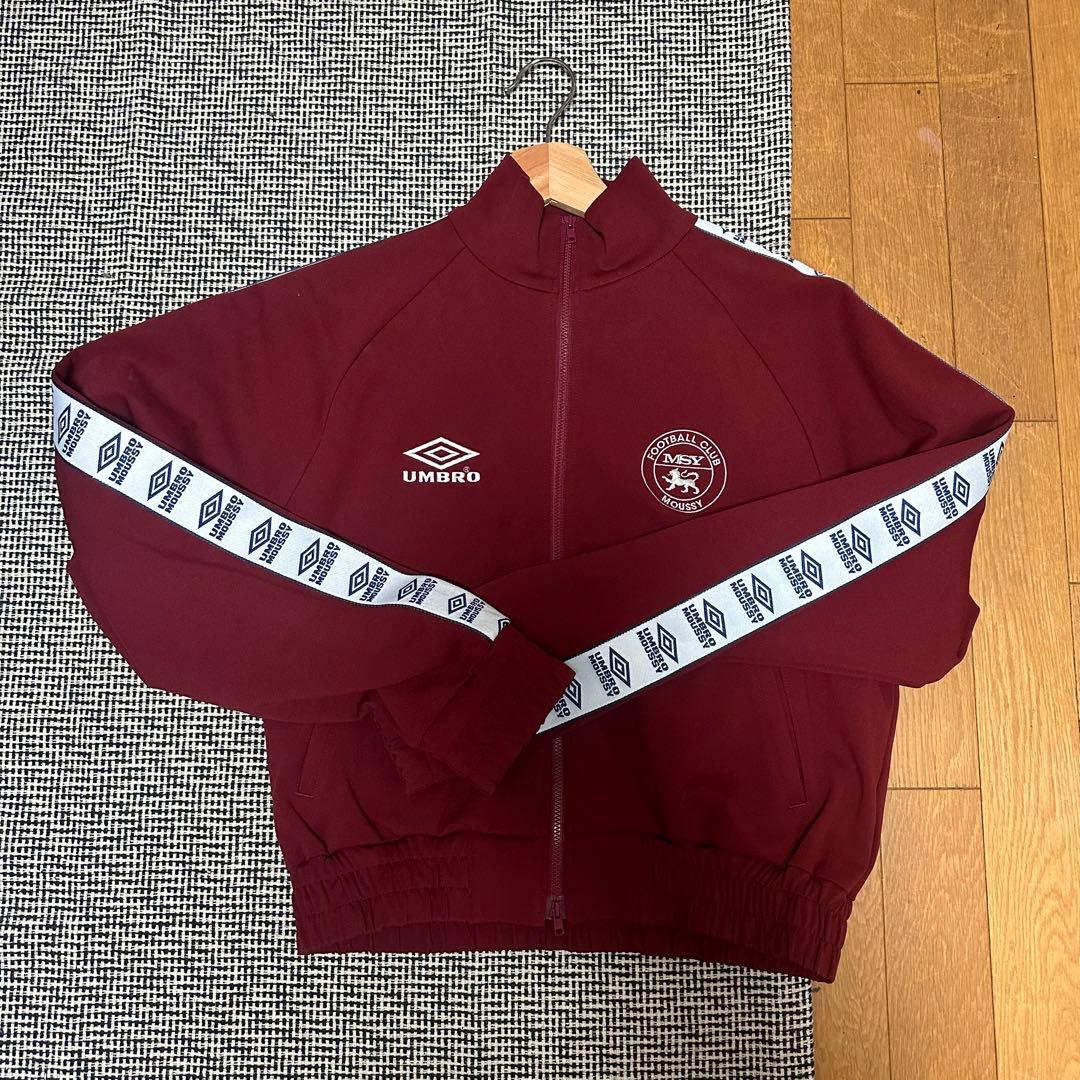 moussy umbro トラックトップ