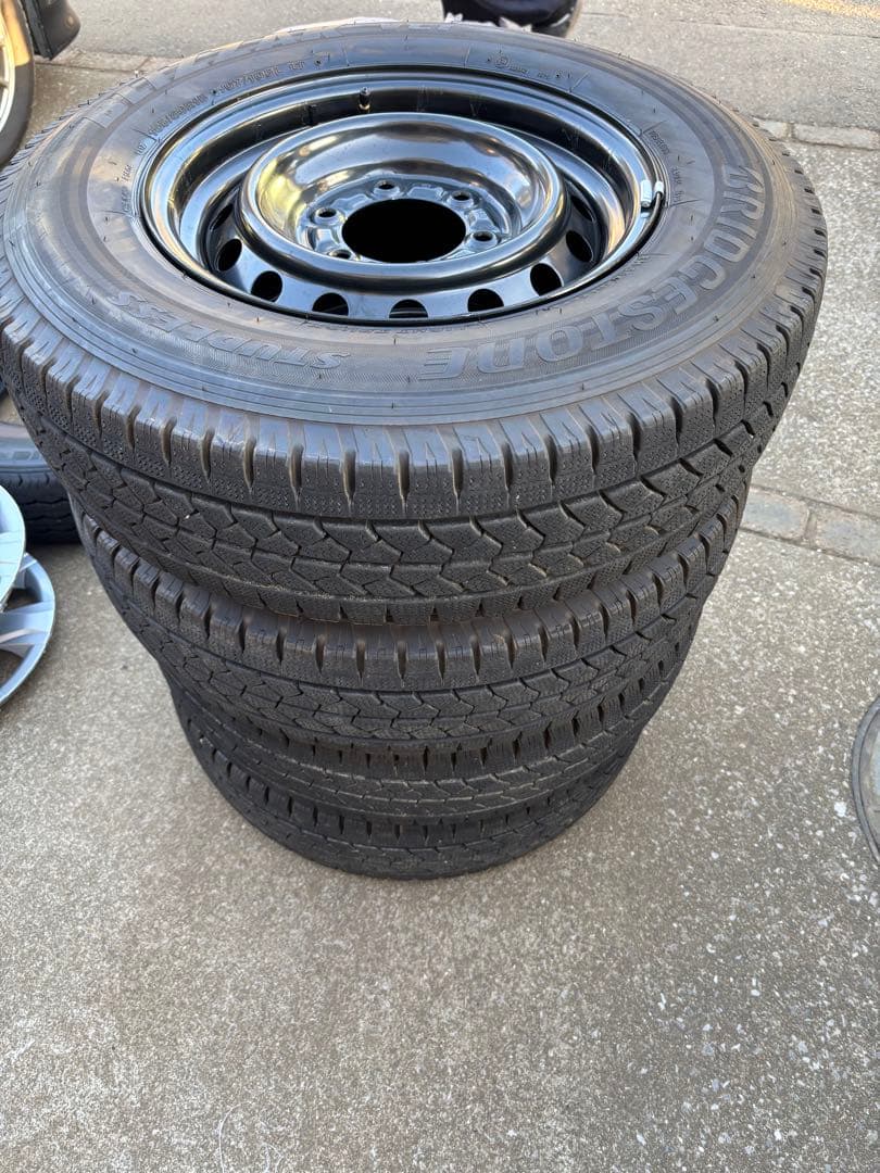 ハイエース純正スチール付195/80R15 ブリヂストン ブリザック VL1