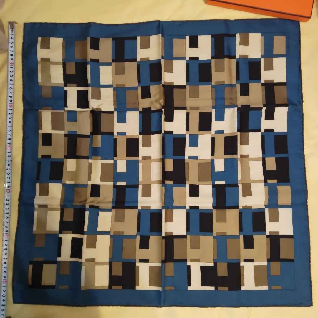 【未使用・レア】エルメス カレ70 メンズ　ブルー系　アート