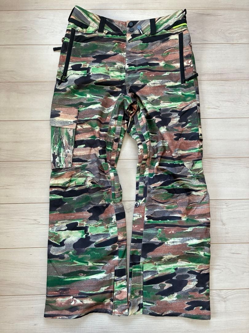 Volcom スキー・スノーボードウェア　USサイズM 上下セット