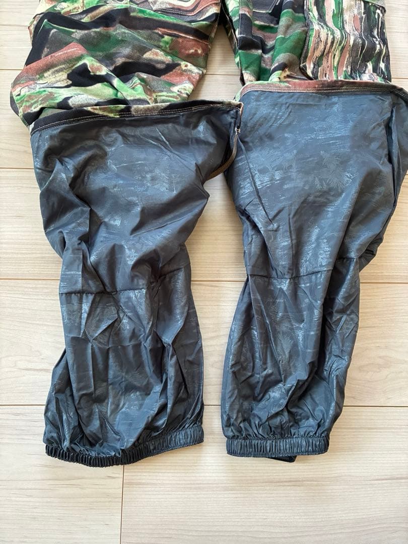 Volcom スキー・スノーボードウェア　USサイズM 上下セット