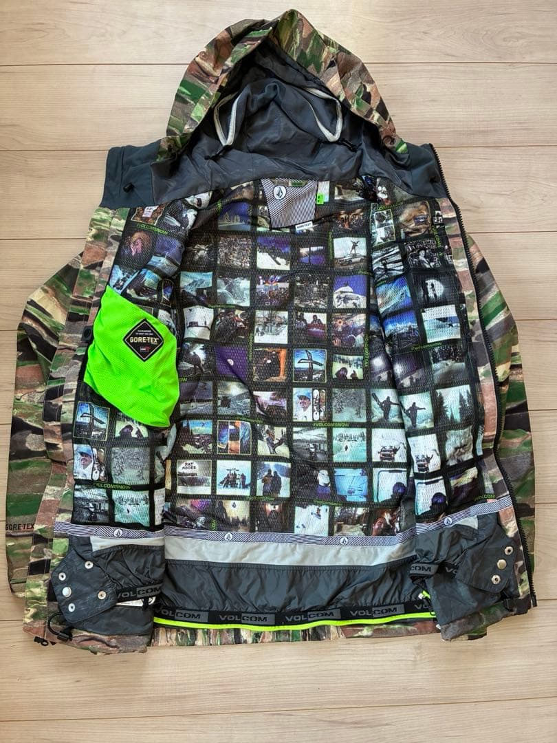 Volcom スキー・スノーボードウェア　USサイズM 上下セット