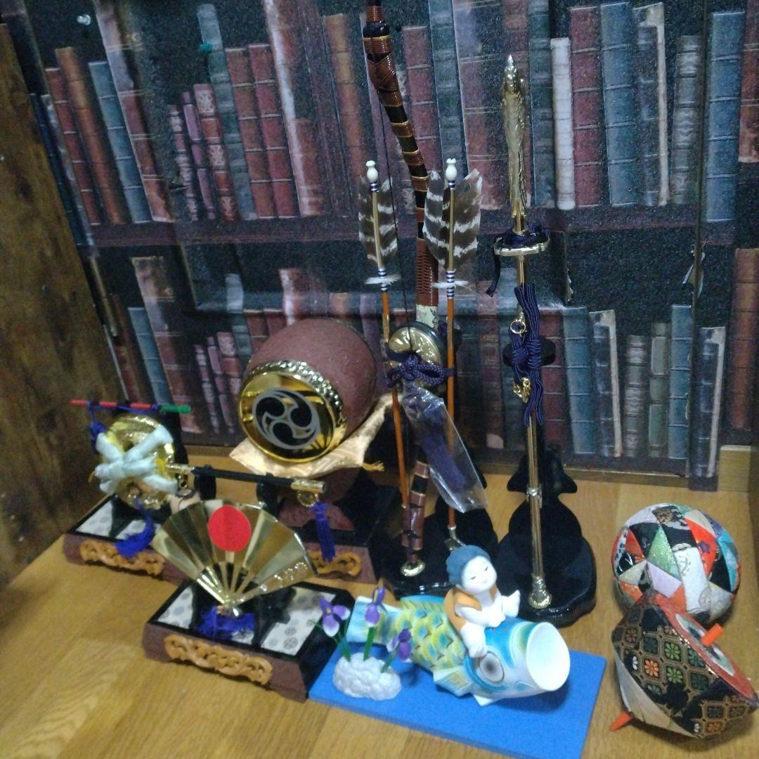 五月人形　端午の節句　刀　弓　矢　太鼓　鯉のぼり　置物