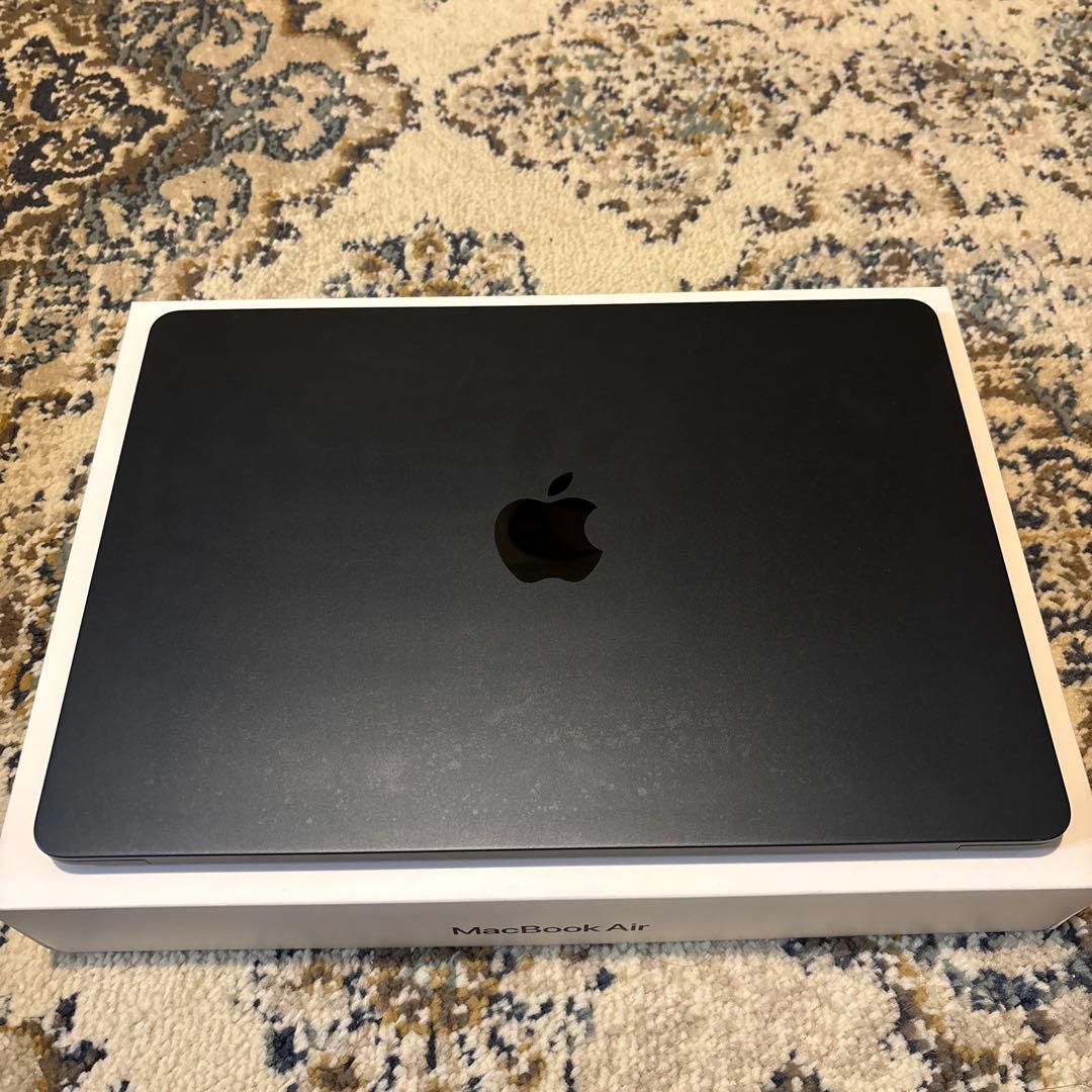 【使用3ヶ月】MacBook Air 13インチ M2 8GB 256GB