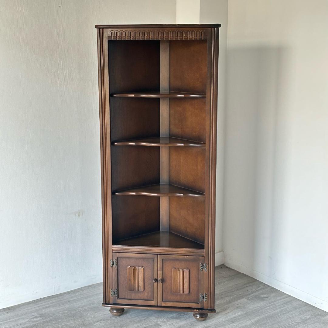 イギリス アンティーク　家具 コーナーキャビネット　295A