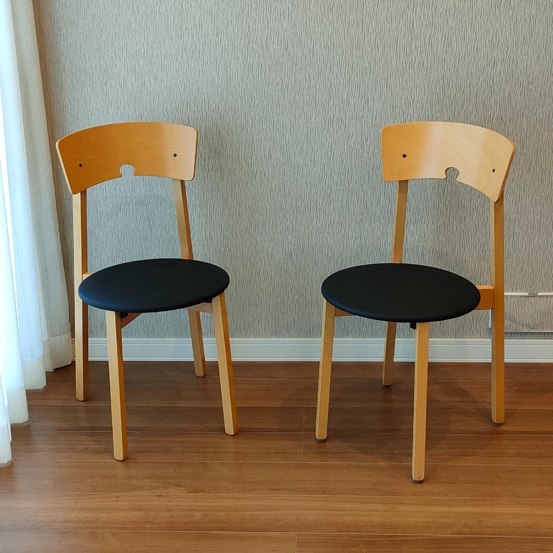 カリガリス　ダイニングチェア　2脚セット　スタッキングチェア