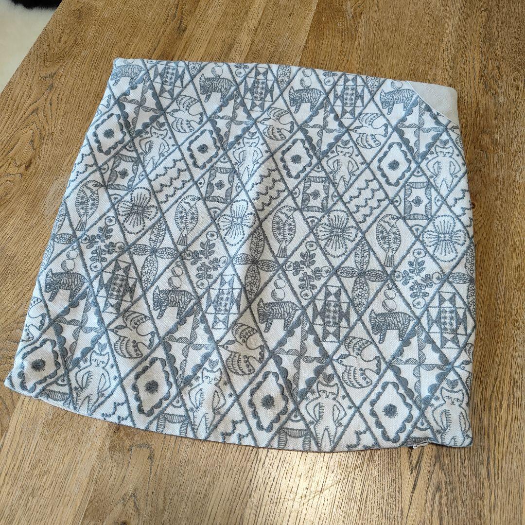 ミナペルホネン　クッションカバー　リメイク品　ハンドメイド　USED