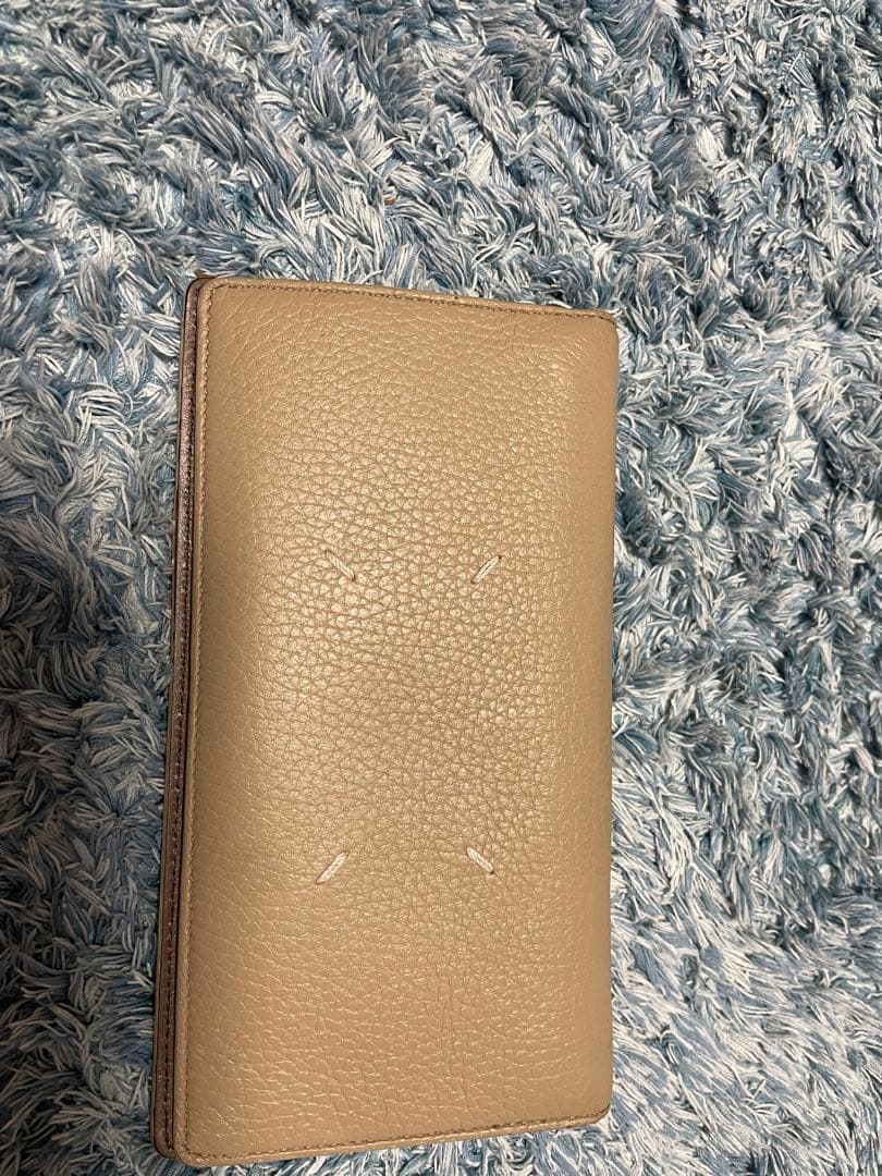 ベージュ レザー 長財布 カードポケット付き